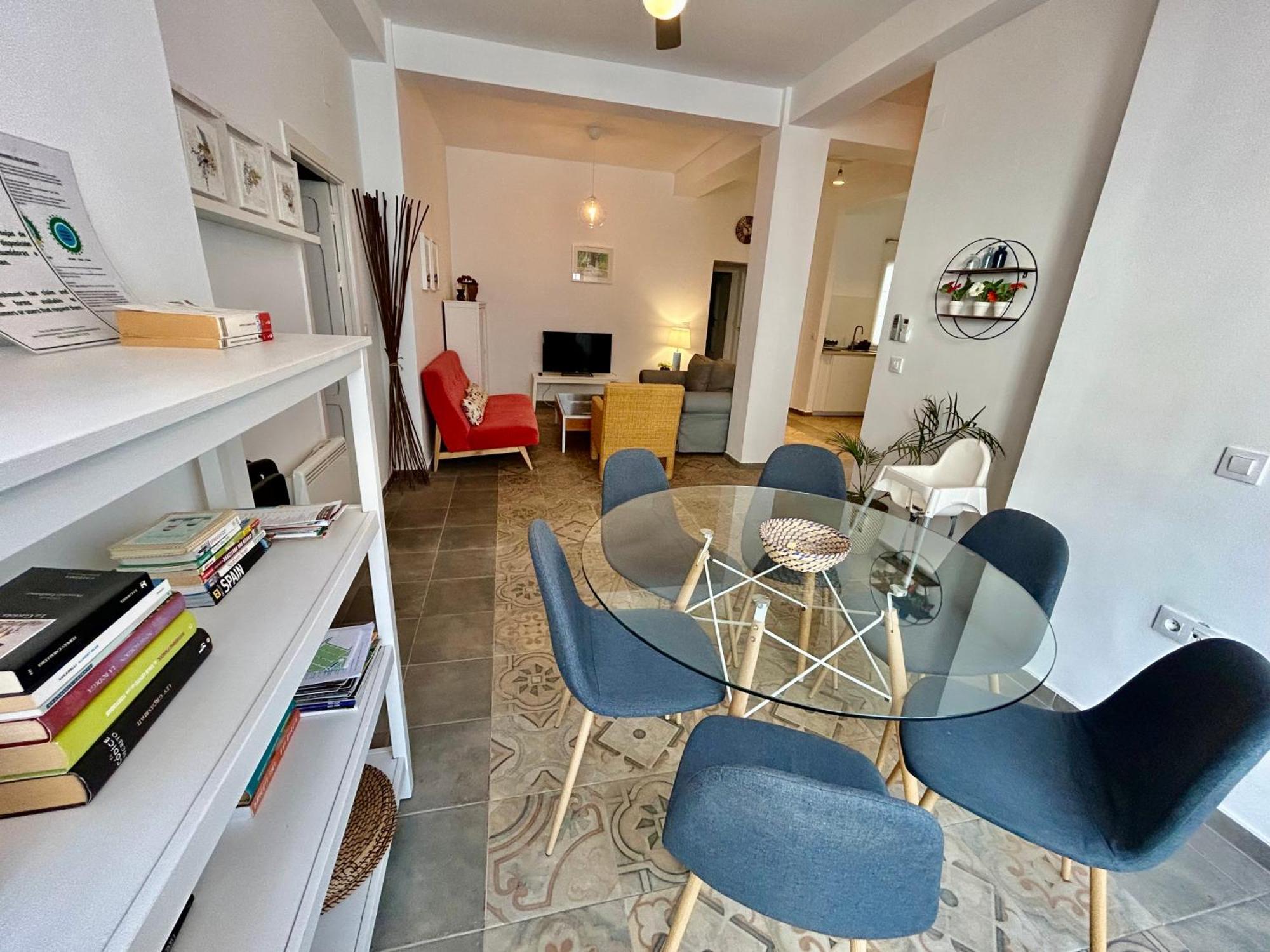 Acogedor Apt 8Pax 4Bdr 2Bth - Cozyhomesevilla1 Exterior photo