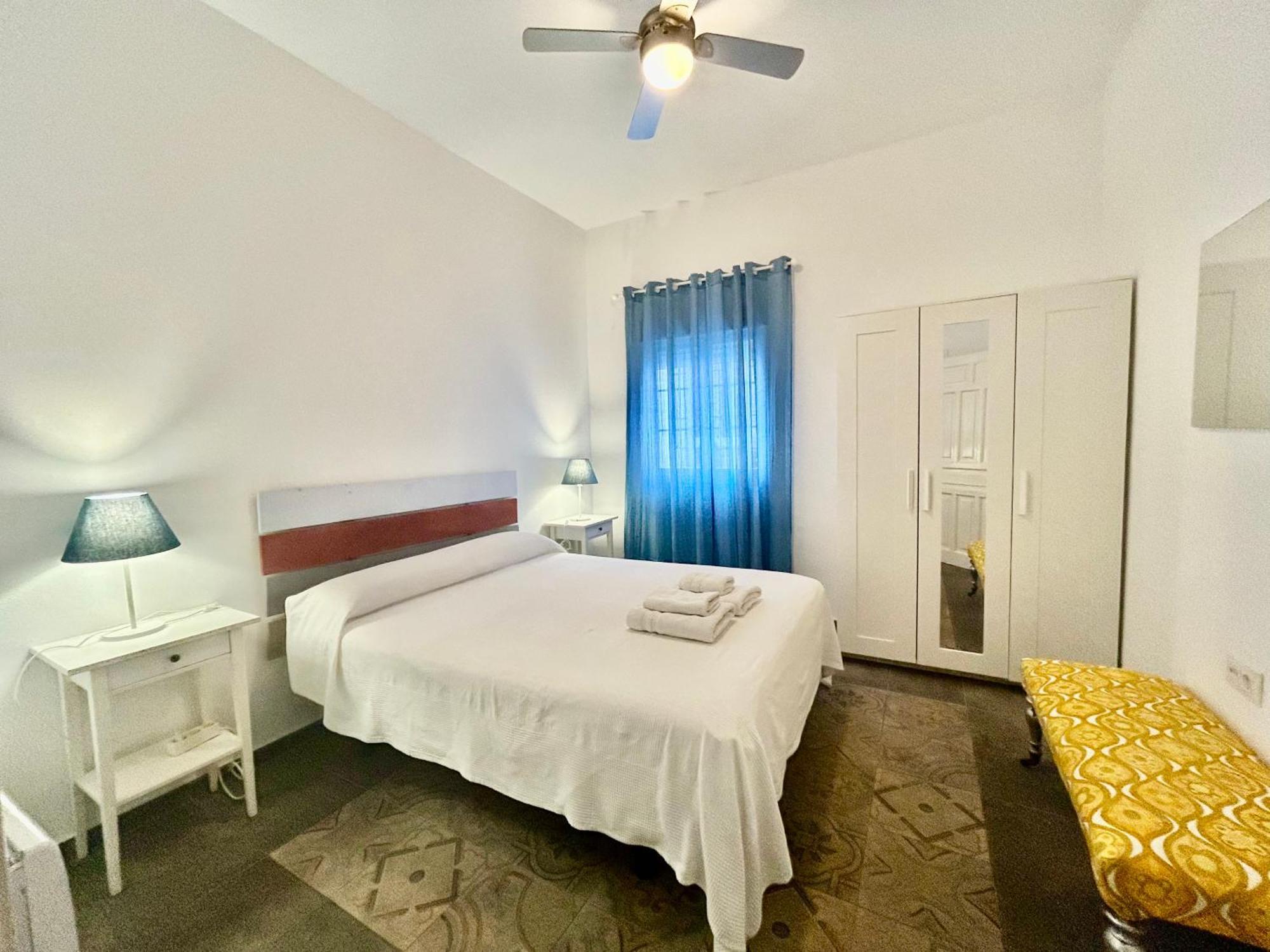 Acogedor Apt 8Pax 4Bdr 2Bth - Cozyhomesevilla1 Exterior photo