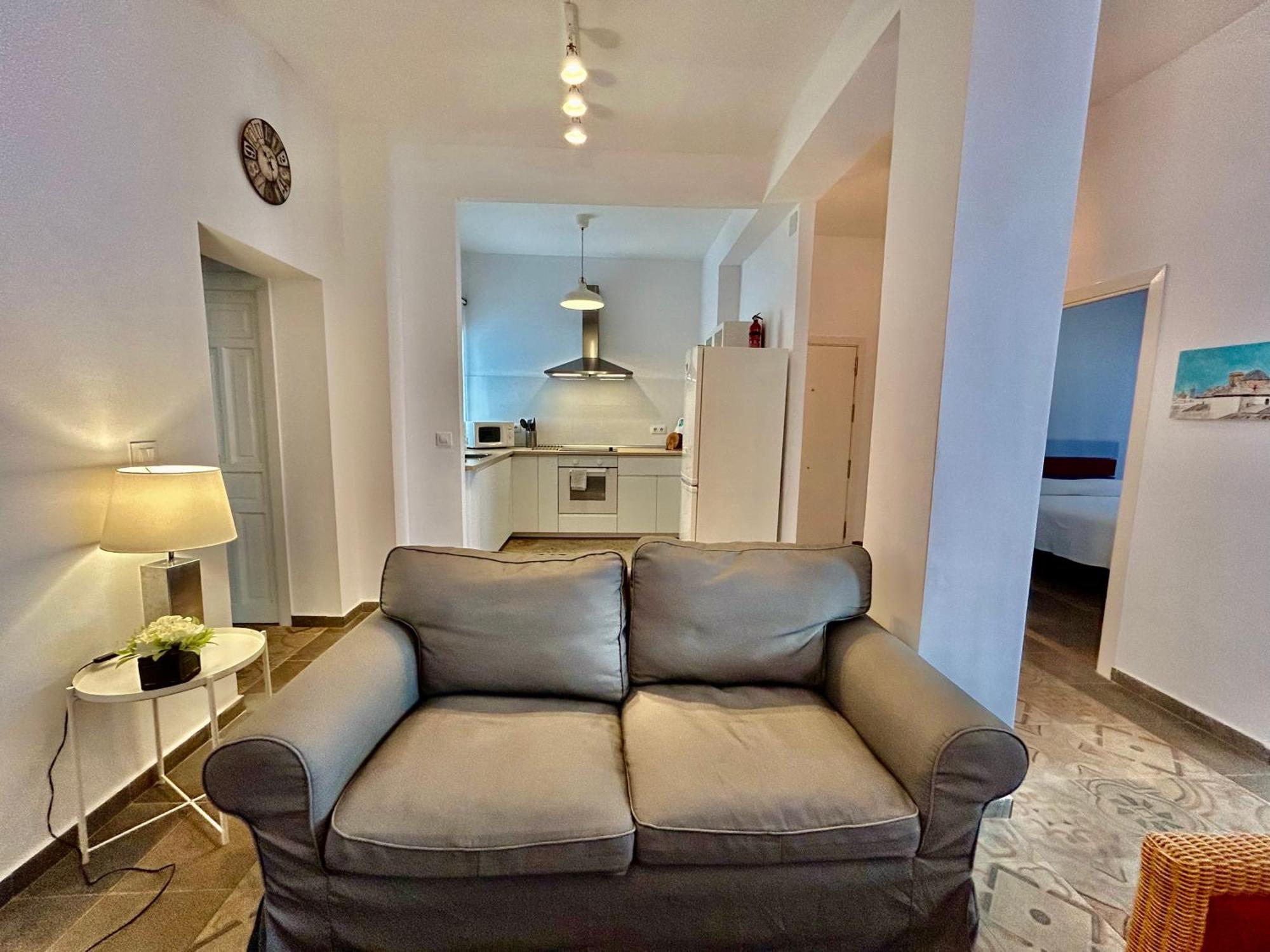 Acogedor Apt 8Pax 4Bdr 2Bth - Cozyhomesevilla1 Exterior photo