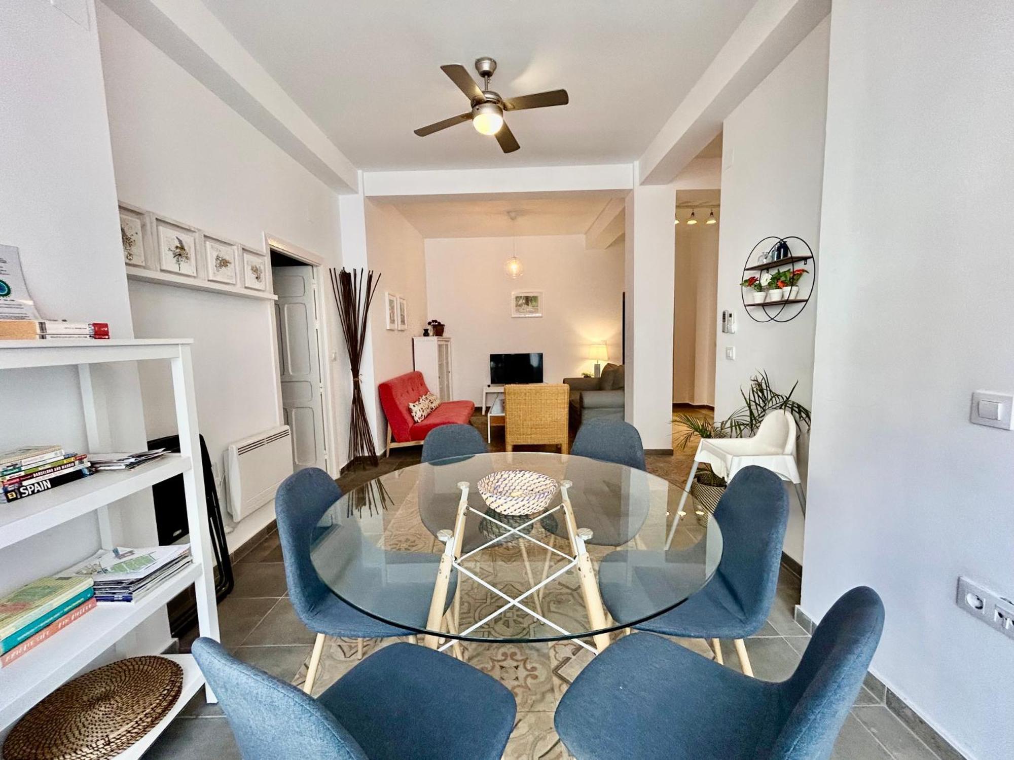 Acogedor Apt 8Pax 4Bdr 2Bth - Cozyhomesevilla1 Exterior photo